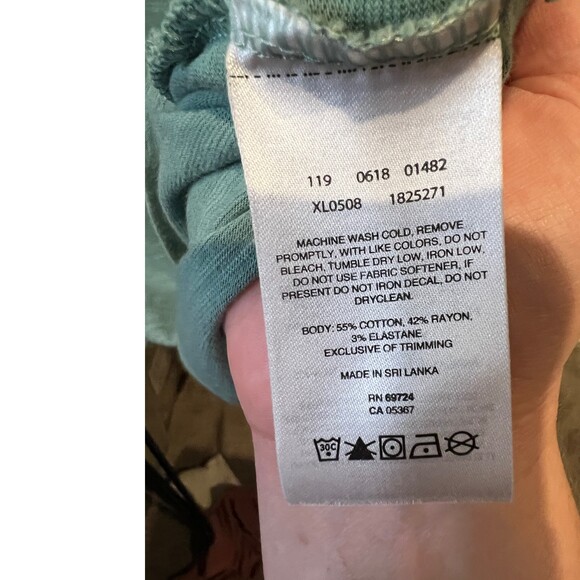 COLUMBIA CASUAL EVERYDAY WEAR NATURE OUTDOOR SUSTAINABLE V-NECK T-SHIRT LARGE - Picture 3 of 3